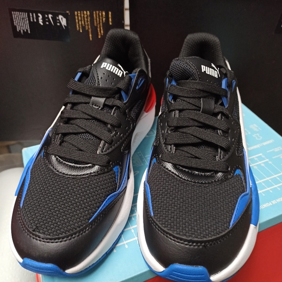 Puma - Picture 4 of 5